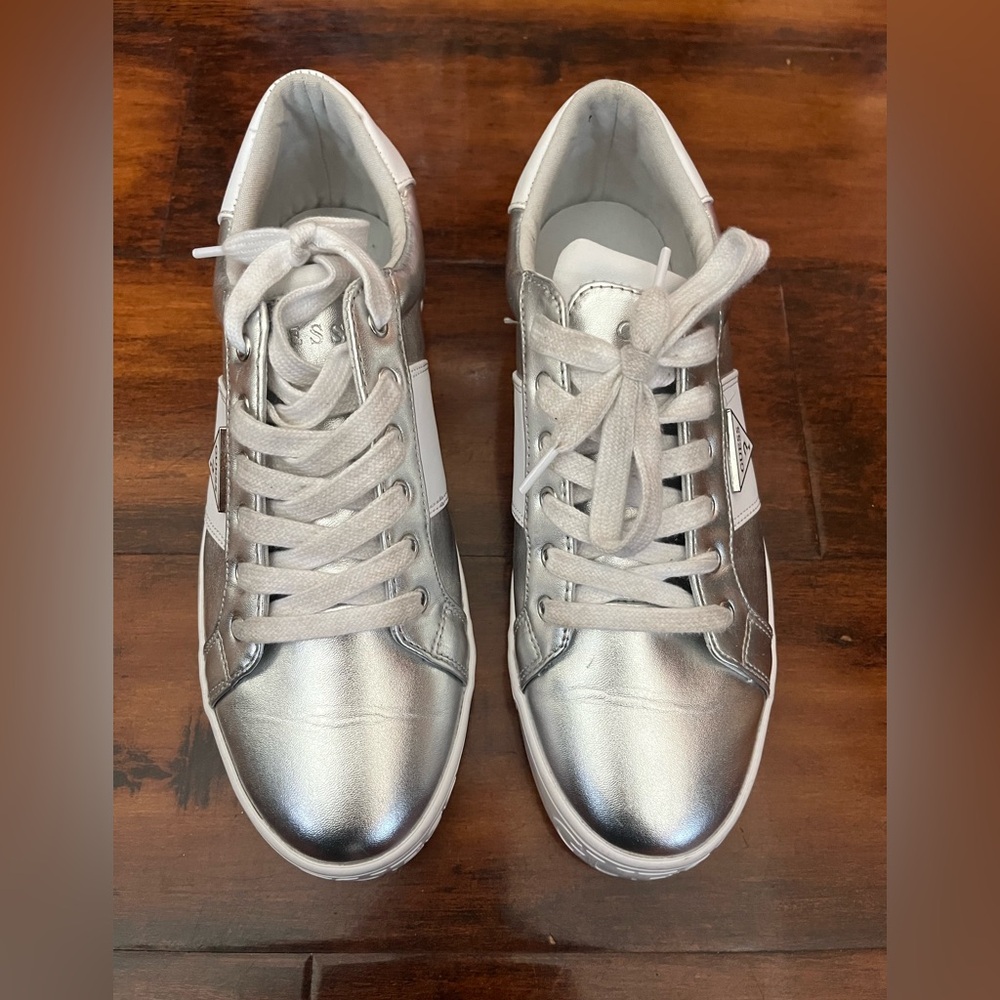 Preowned Guess Silver Women's Sneakers